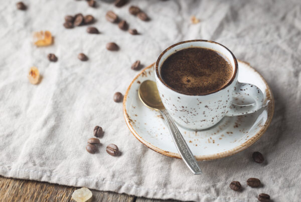 Uma xícara de café pode ter muitos benefícios para sua dieta